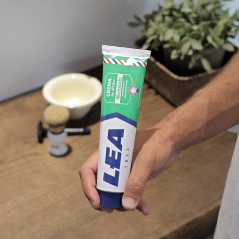 Crema para Afeitar LEA